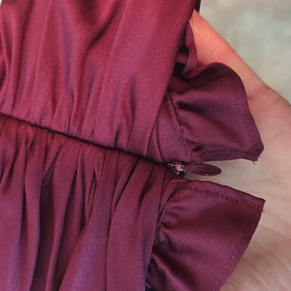 Antonio Melani Sz Sm Silk and Spandex top in Burgundy - Picture 6 of 7